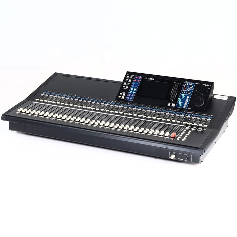 Yamaha LS-9 Digital Mixing Console with Road Case